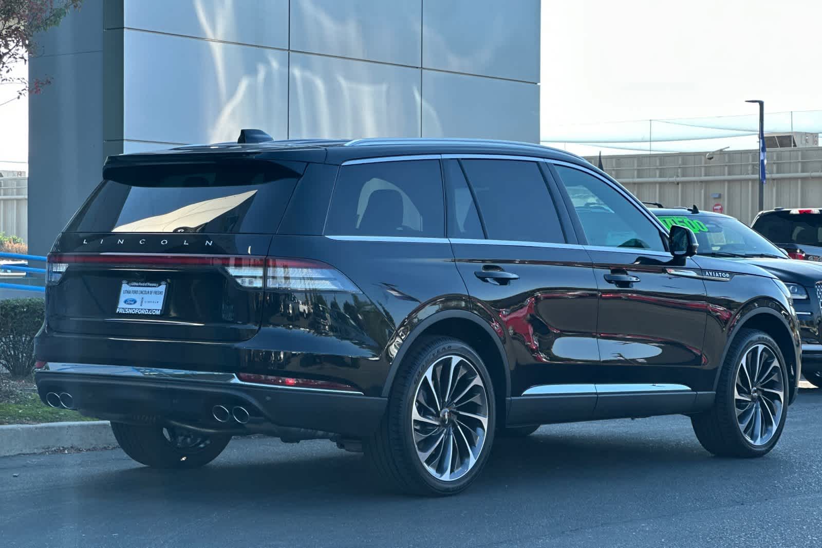 Thumbnail: 2025 Lincoln Aviator - 2