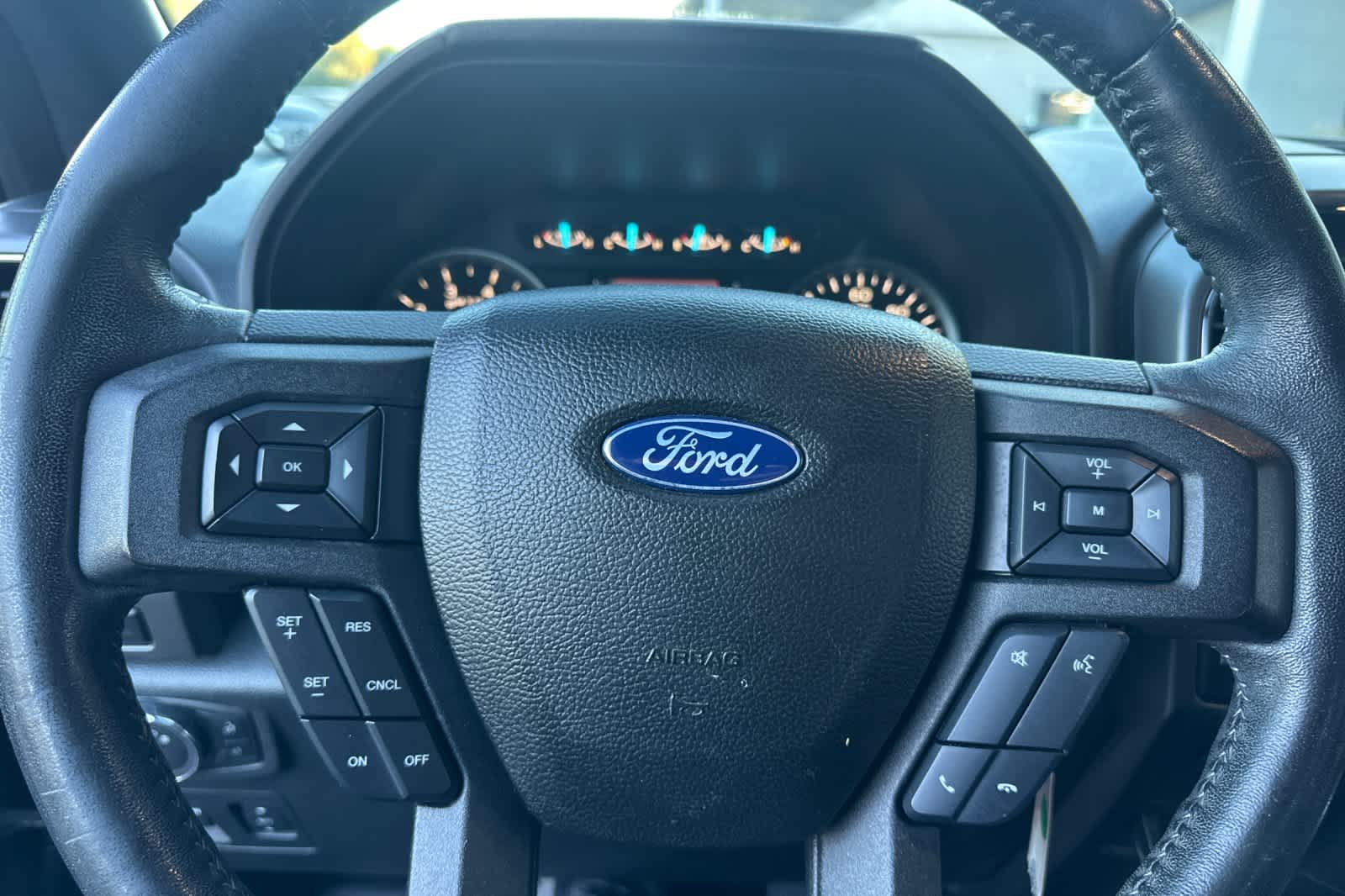 Thumbnail: 2018 Ford F-150 - 21