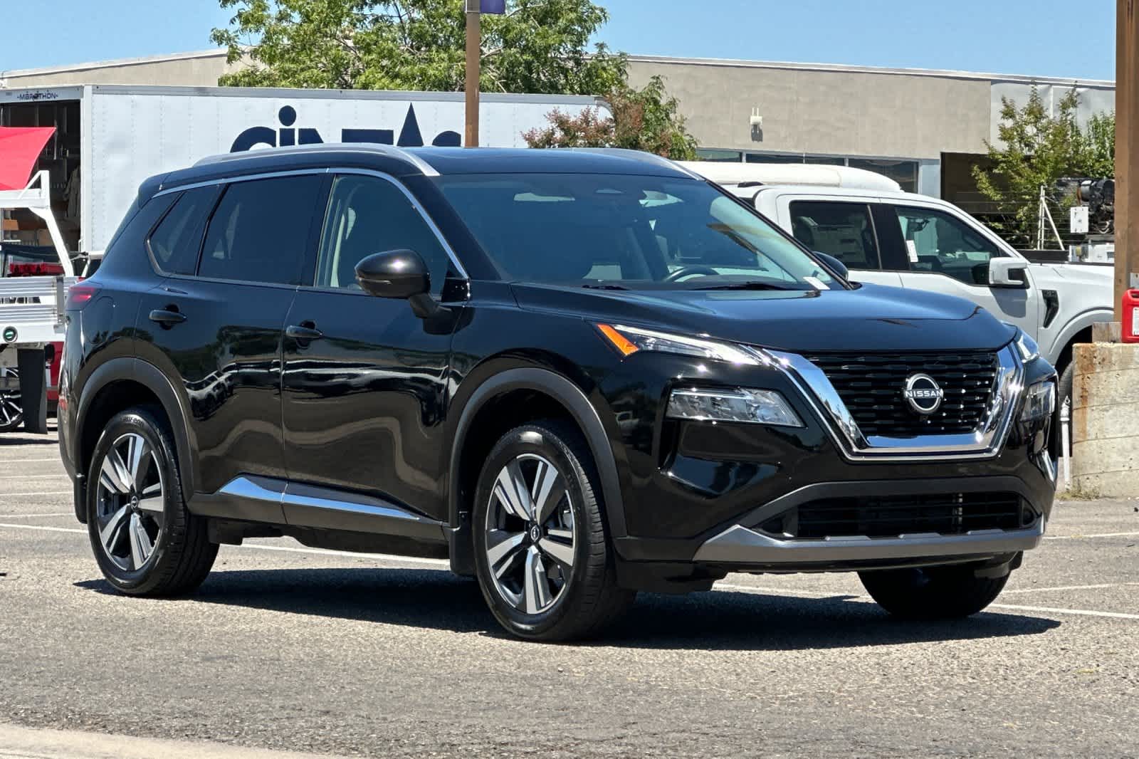 Thumbnail: 2023 Nissan Rogue - 9
