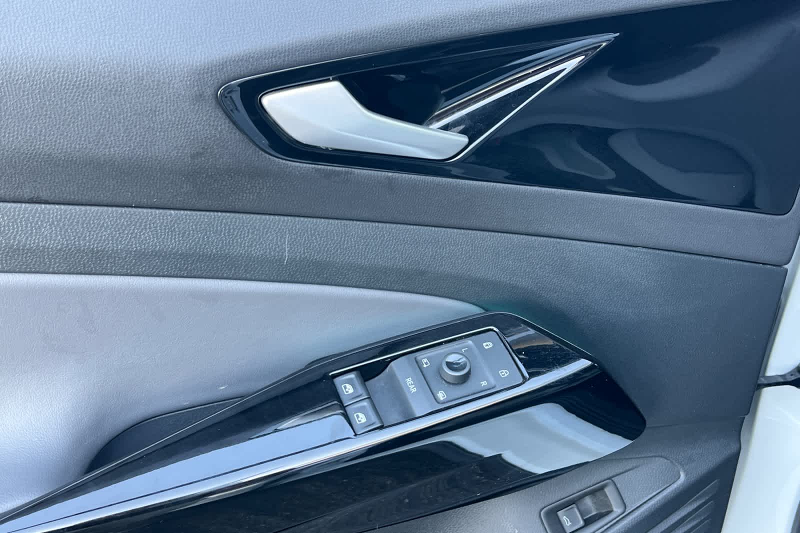 Thumbnail: 2021 Volkswagen ID.4 - 12