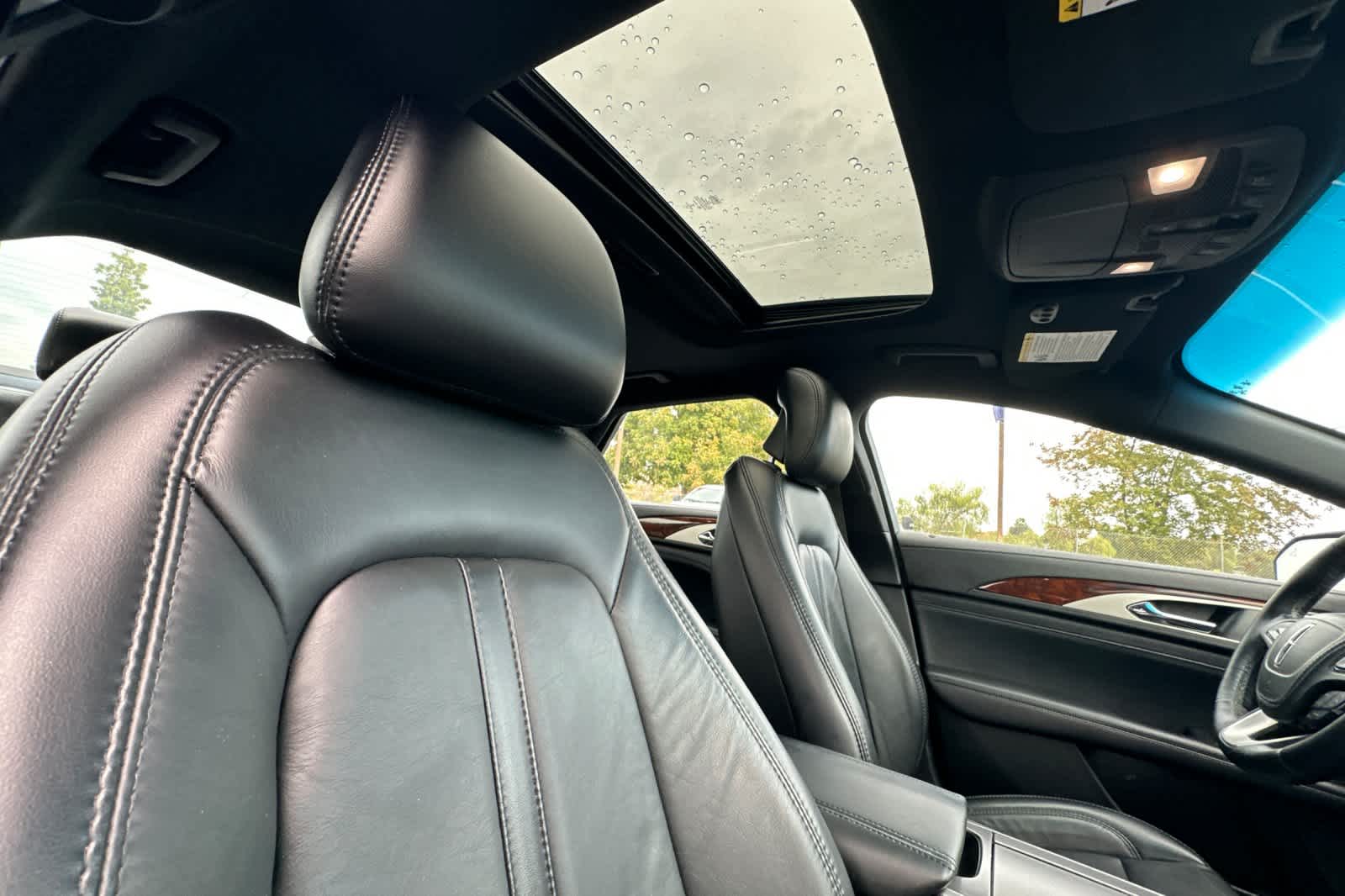 Thumbnail: 2019 Lincoln MKZ - 16
