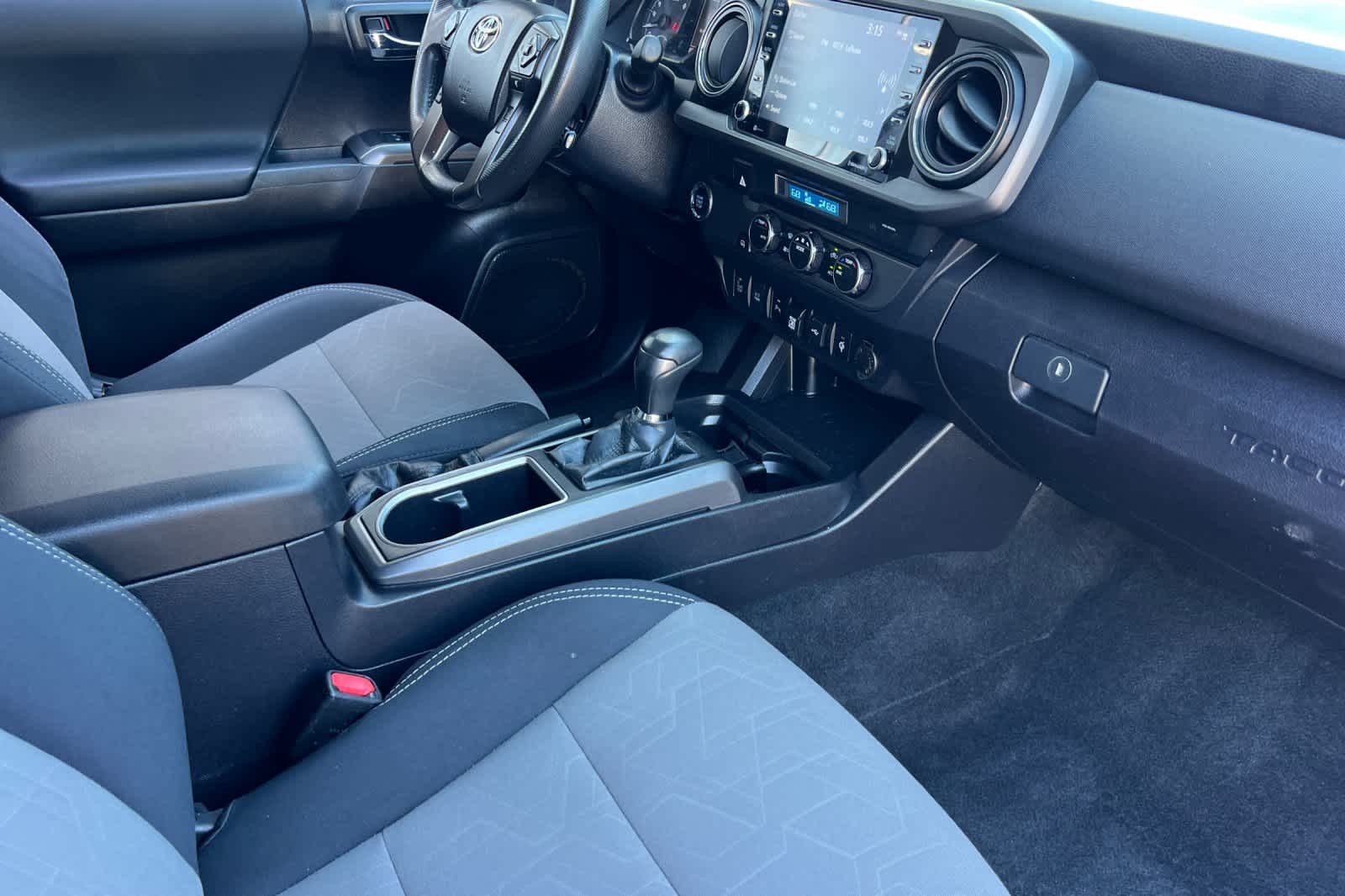 Thumbnail: 2021 Toyota Tacoma - 16