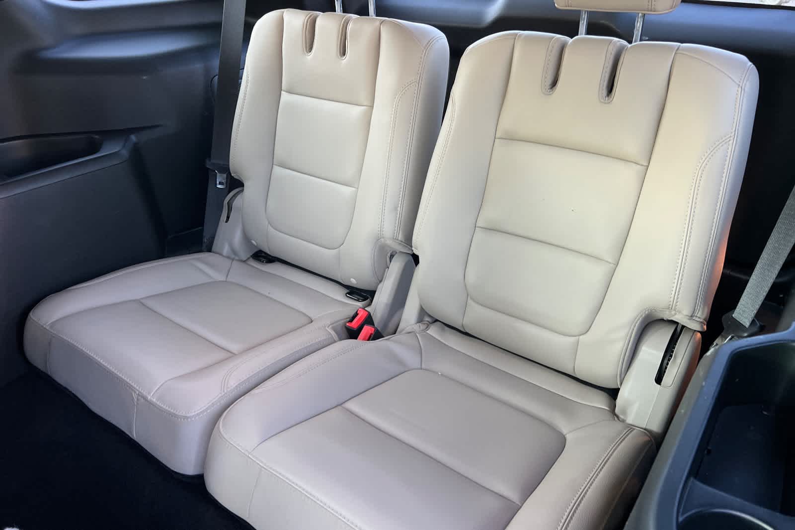 Thumbnail: 2018 Ford Explorer - 15