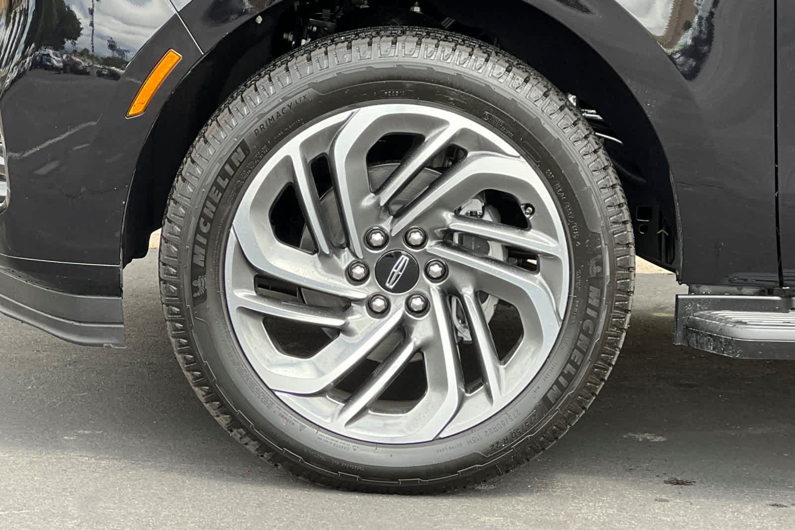 Thumbnail: 2026 Lincoln Navigator L - 28
