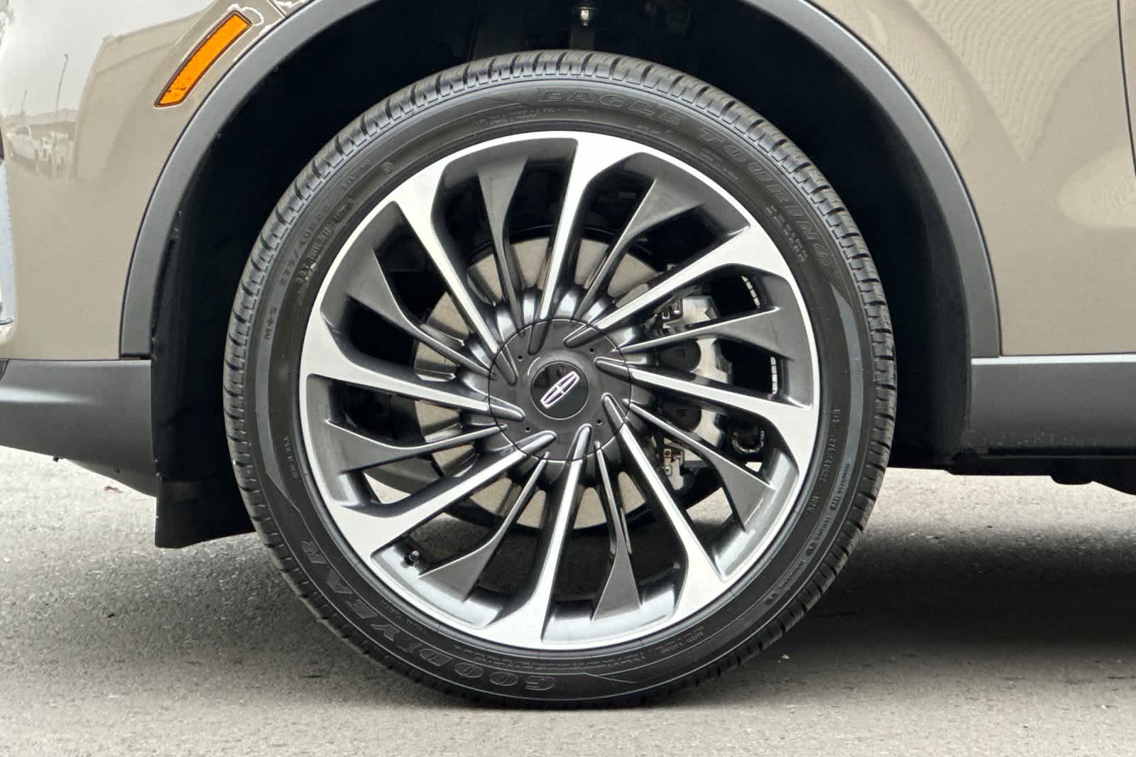 Thumbnail: 2026 Lincoln Aviator - 27