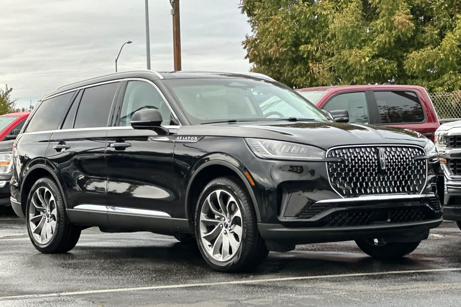 Thumbnail: 2025 Lincoln Aviator - 9