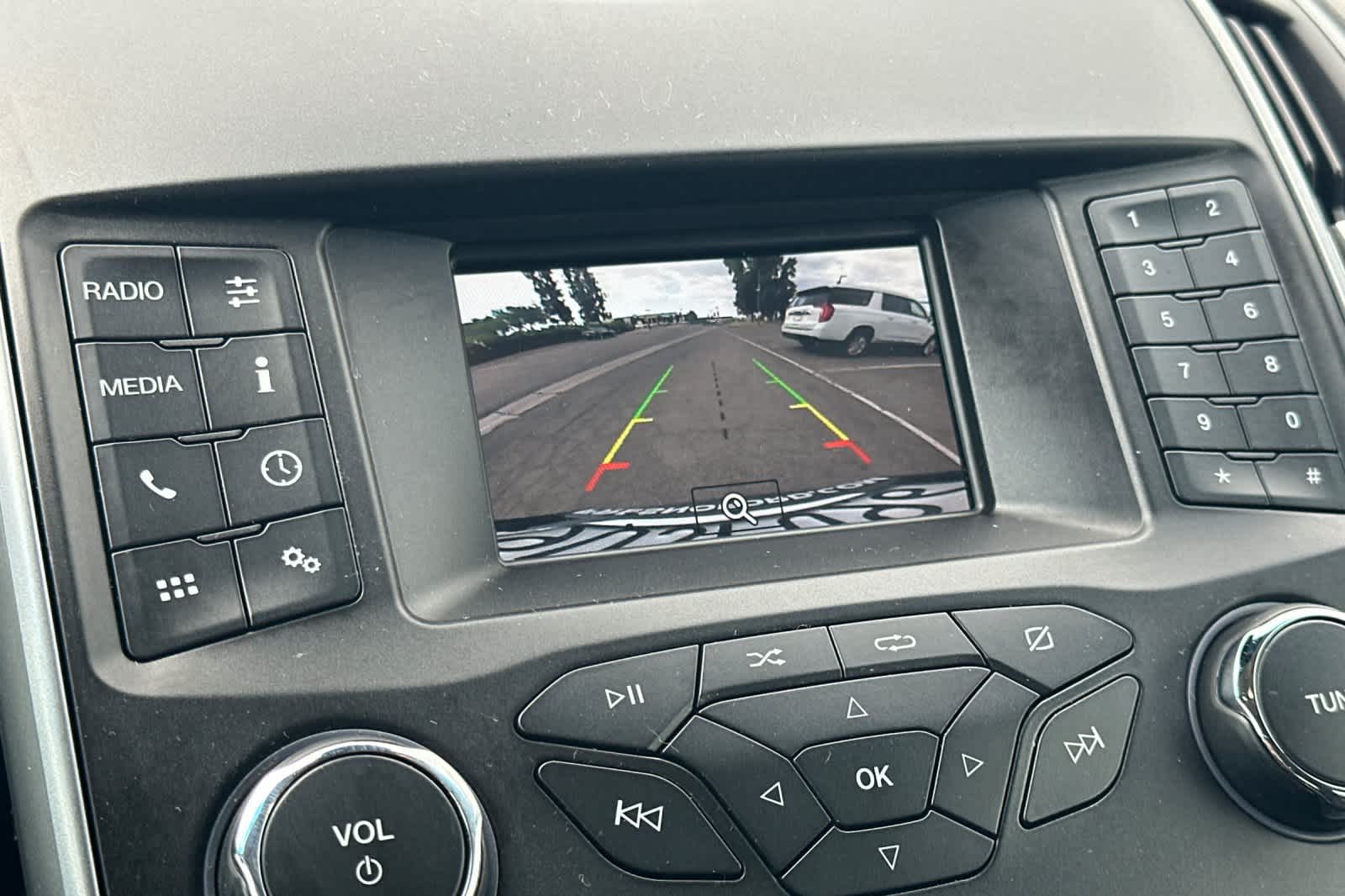 Thumbnail: 2019 Ford Edge - 20