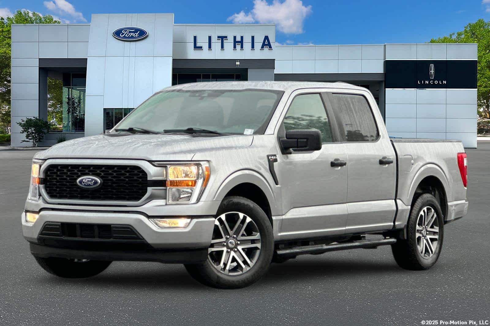 2021 Ford F-150 XL's photo