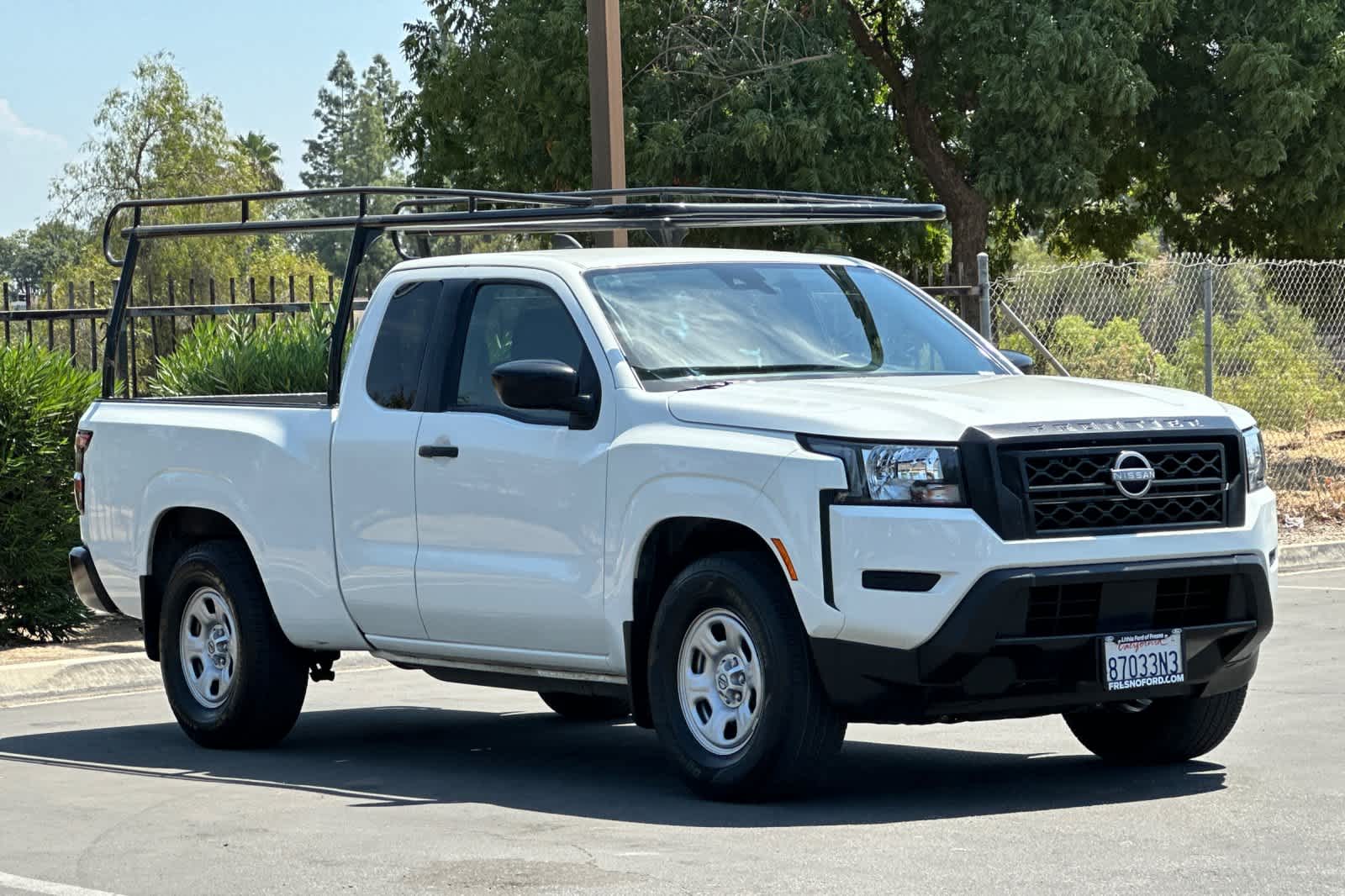 Thumbnail: 2022 Nissan Frontier - 9