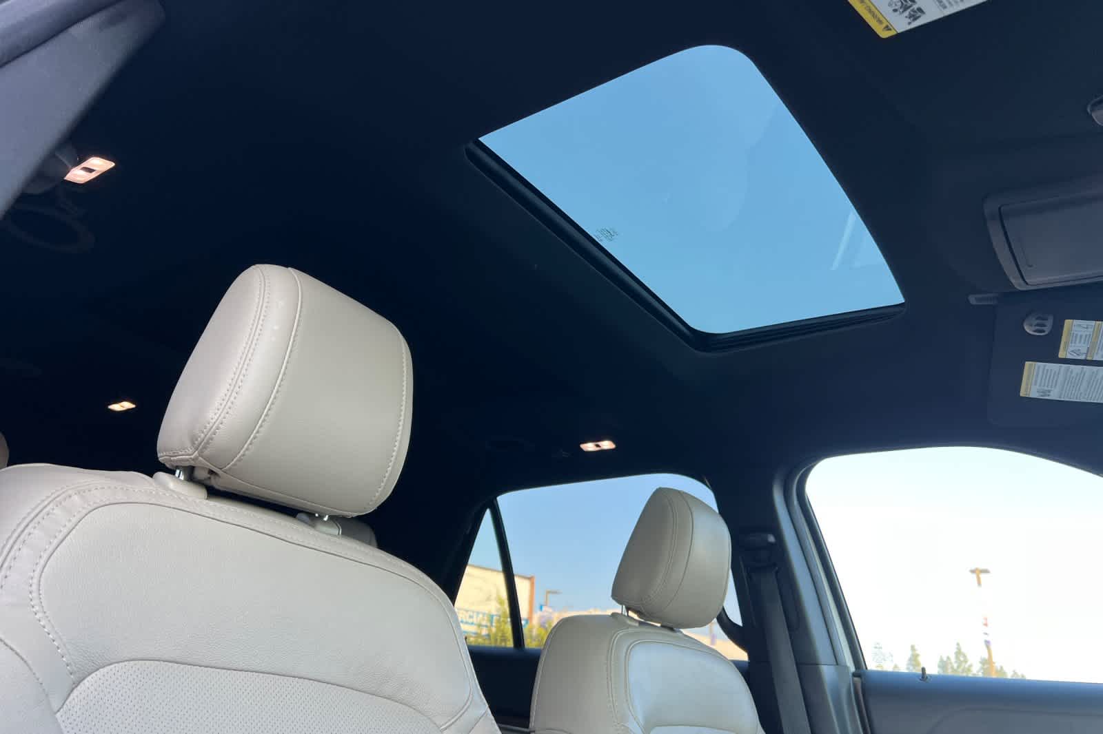 Thumbnail: 2018 Ford Explorer - 18