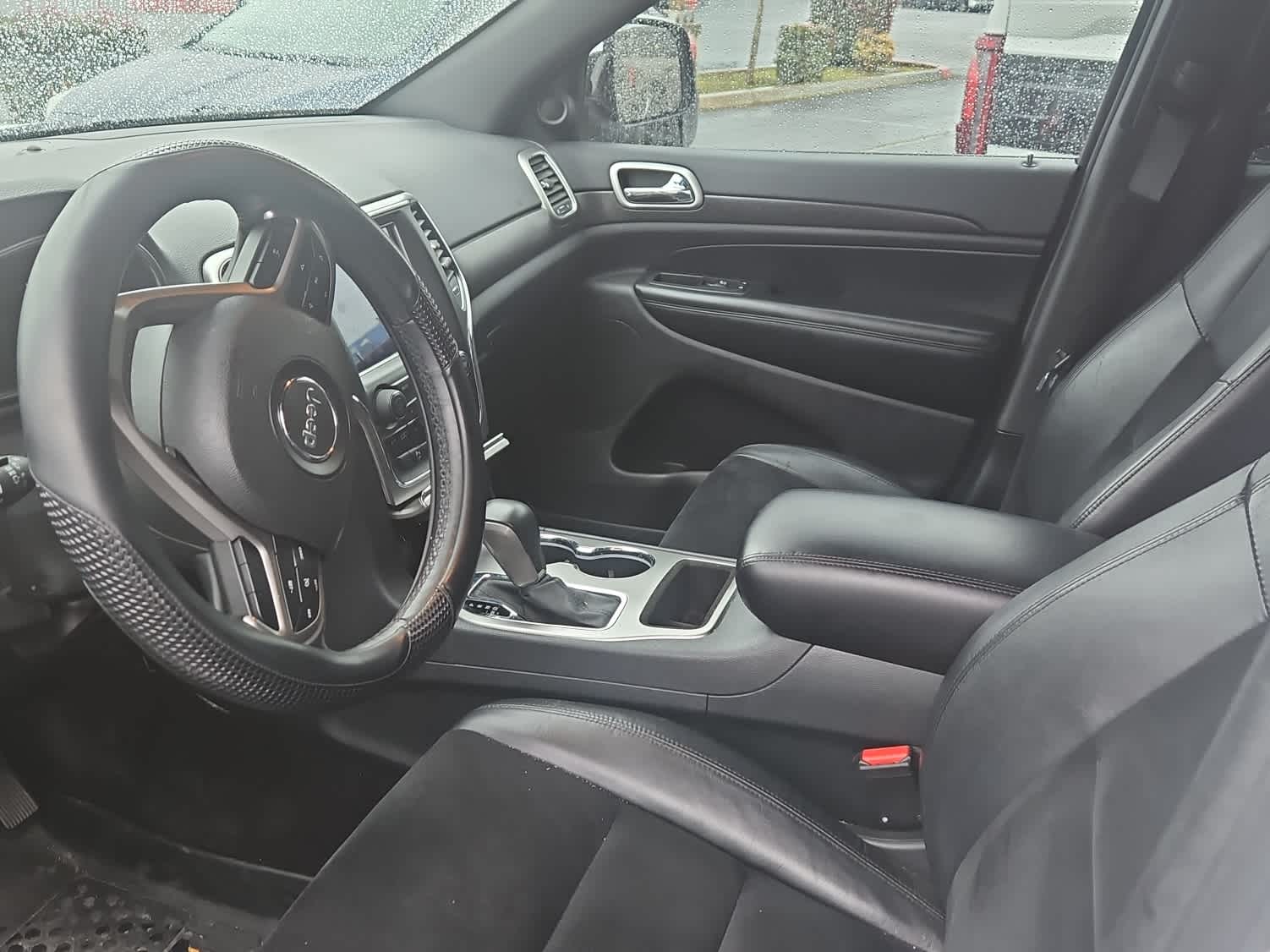 Thumbnail: 2018 Jeep Grand Cherokee - 14