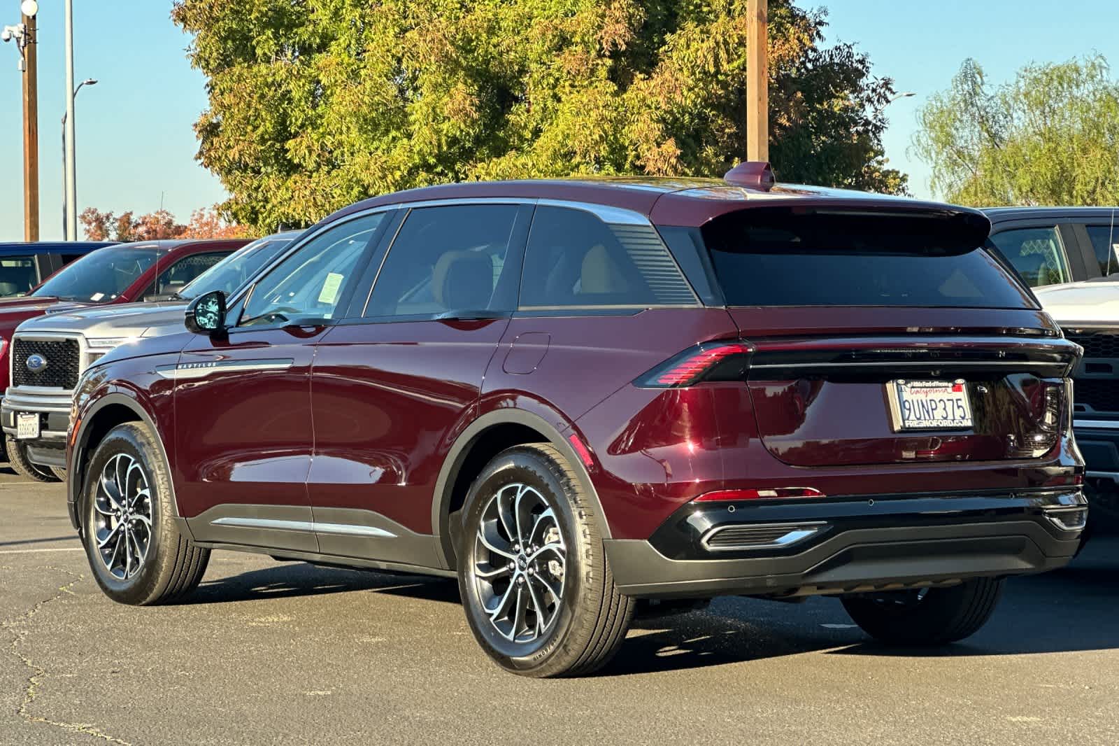 Thumbnail: 2025 Lincoln Nautilus - 6