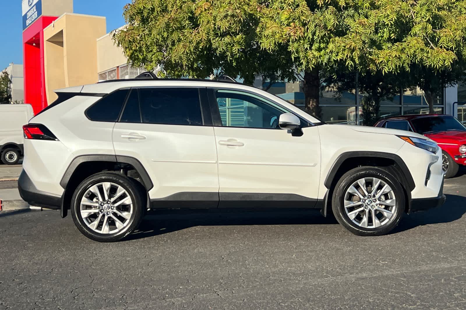 Thumbnail: 2023 Toyota RAV4 - 8