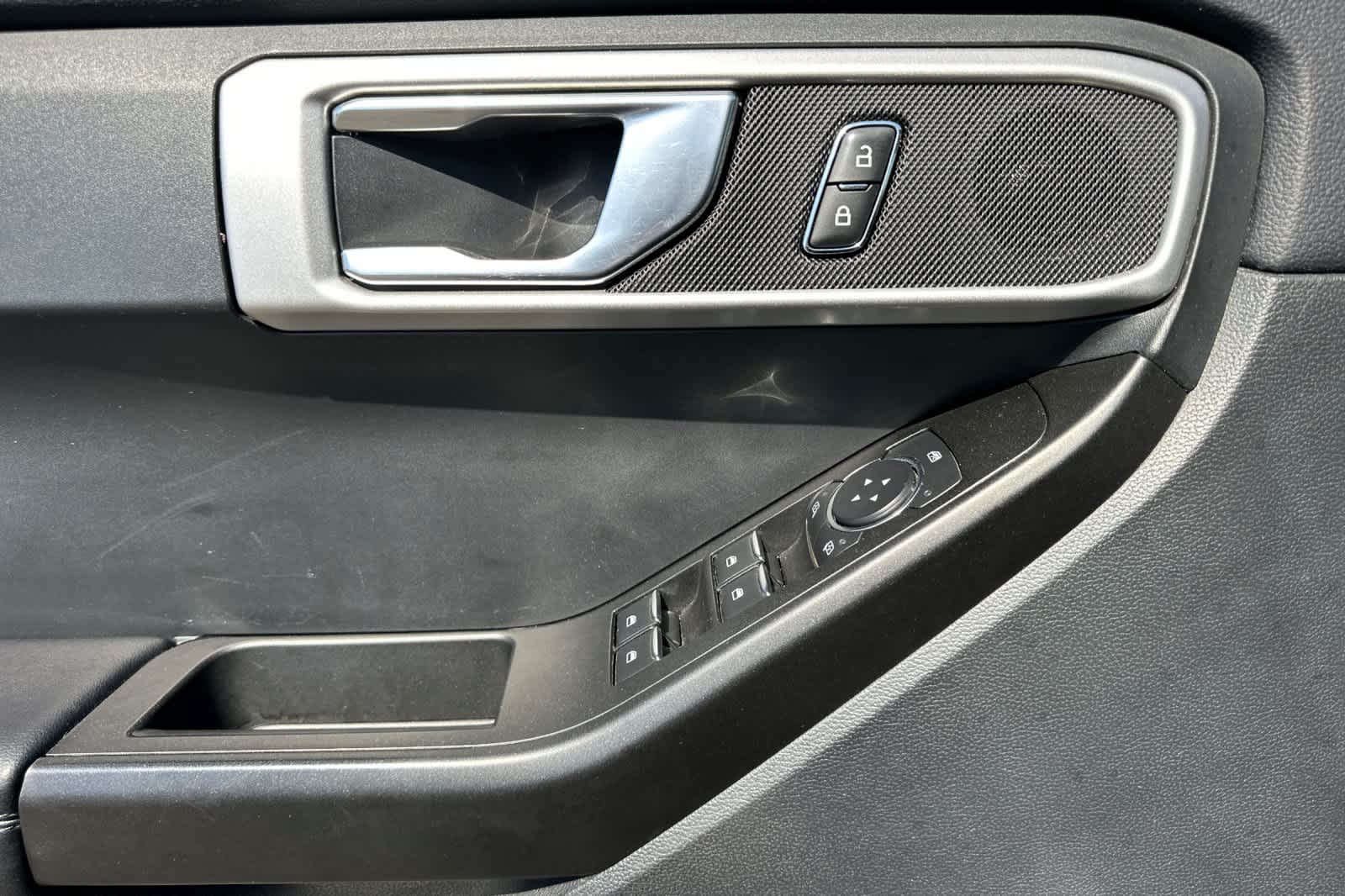 Thumbnail: 2022 Ford Explorer - 13