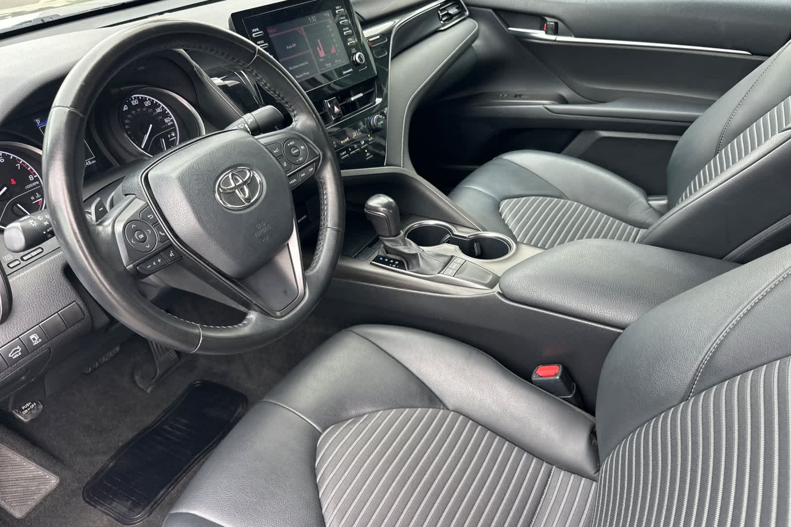 Thumbnail: 2023 Toyota Camry - 12