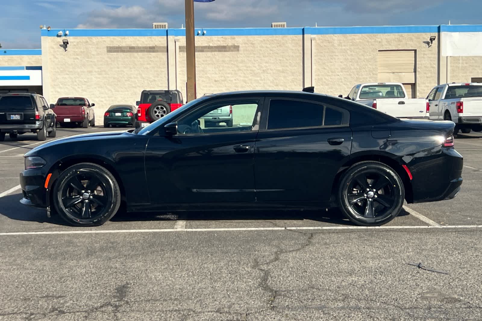 Thumbnail: 2017 Dodge Charger - 5