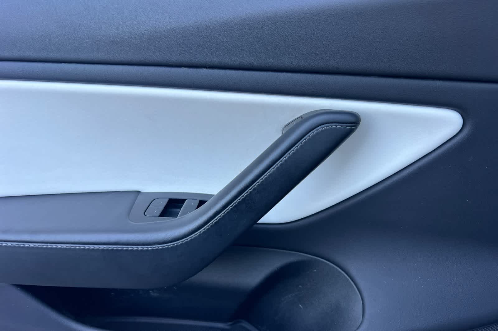 Thumbnail: 2019 Tesla Model 3 - 12