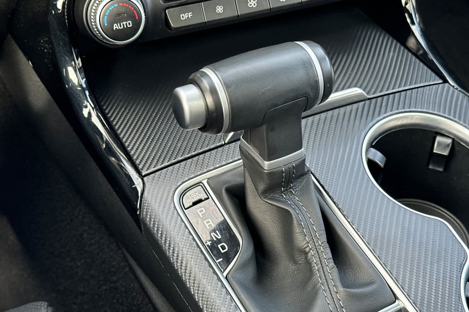 Thumbnail: 2023 Kia Stinger - 22