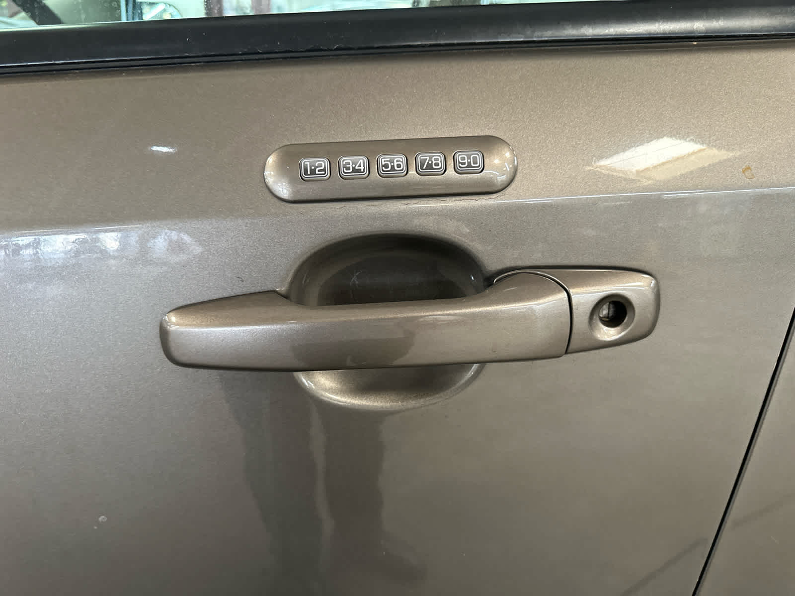 Thumbnail: 2013 Ford Edge - 8