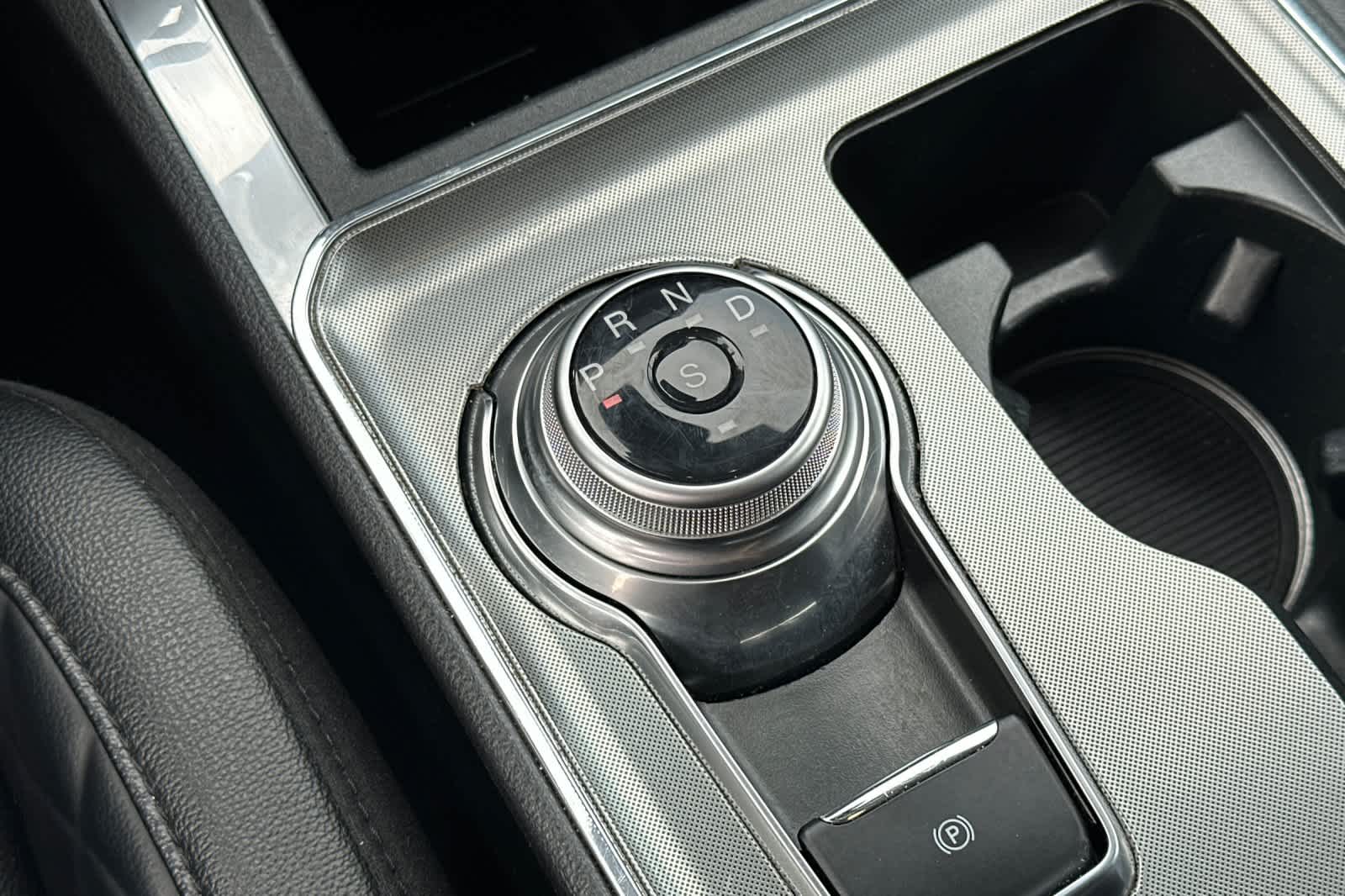 Thumbnail: 2024 Ford Edge - 22