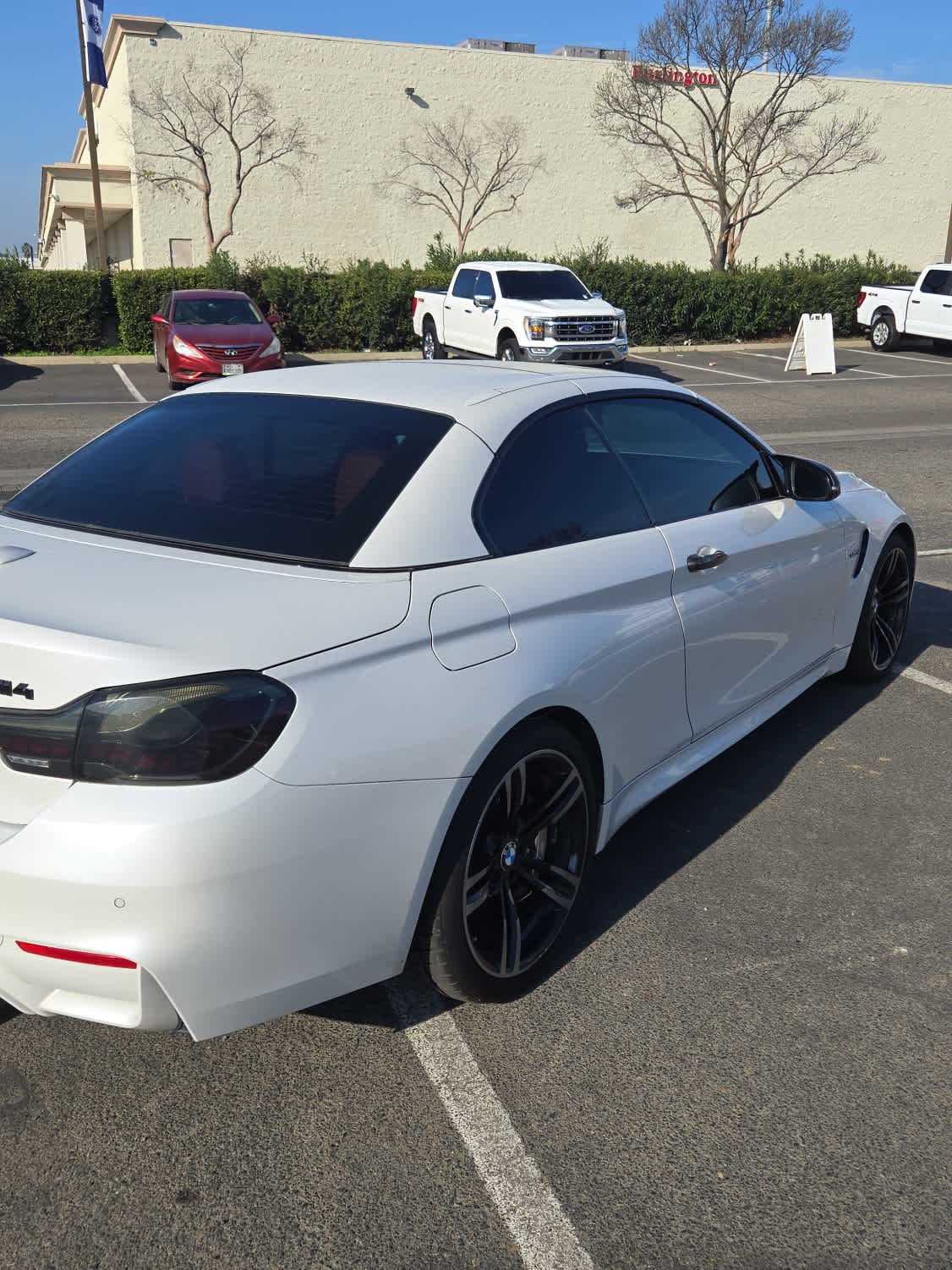 Thumbnail: 2015 BMW M4 - 14