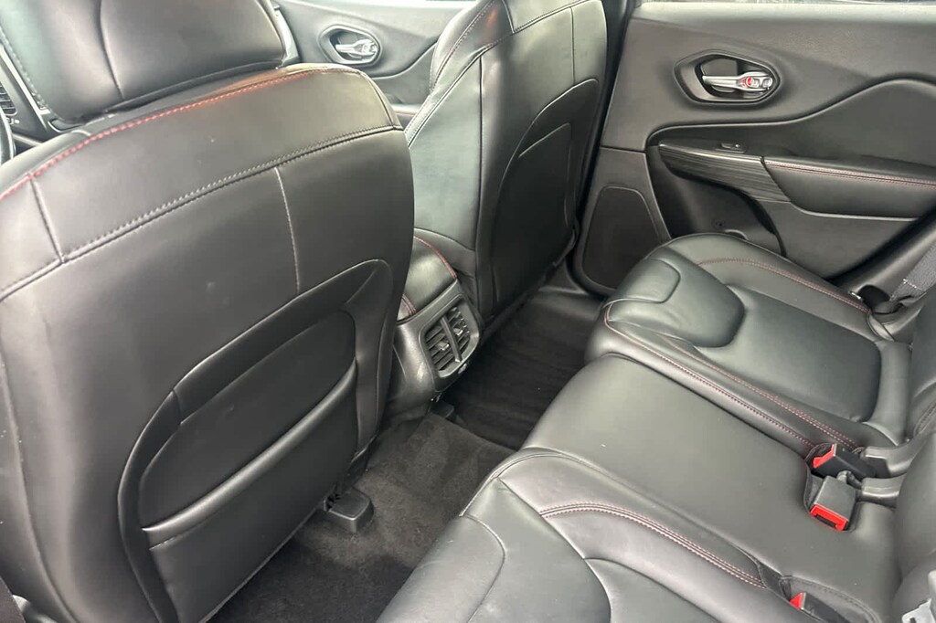 Used 2015 Jeep Cherokee Trailhawk 4x4 SUV