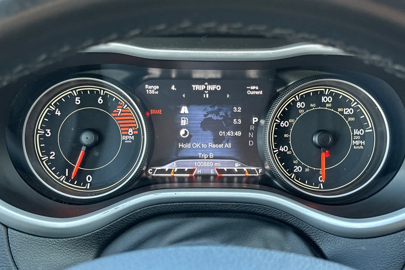 Thumbnail: 2018 Jeep Cherokee - 24