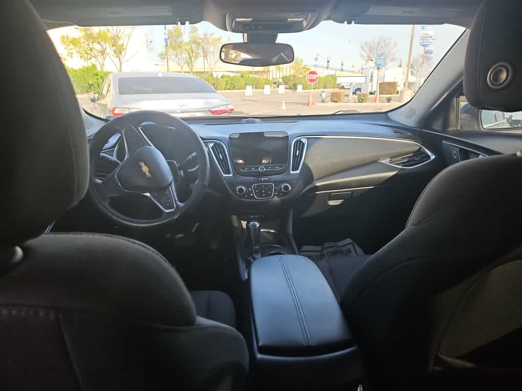 Thumbnail: 2020 Chevrolet Malibu - 10