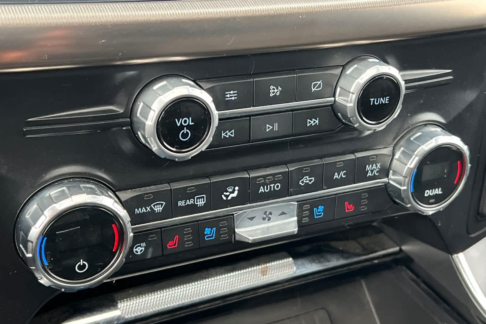 Thumbnail: 2021 Ford F-150 - 21