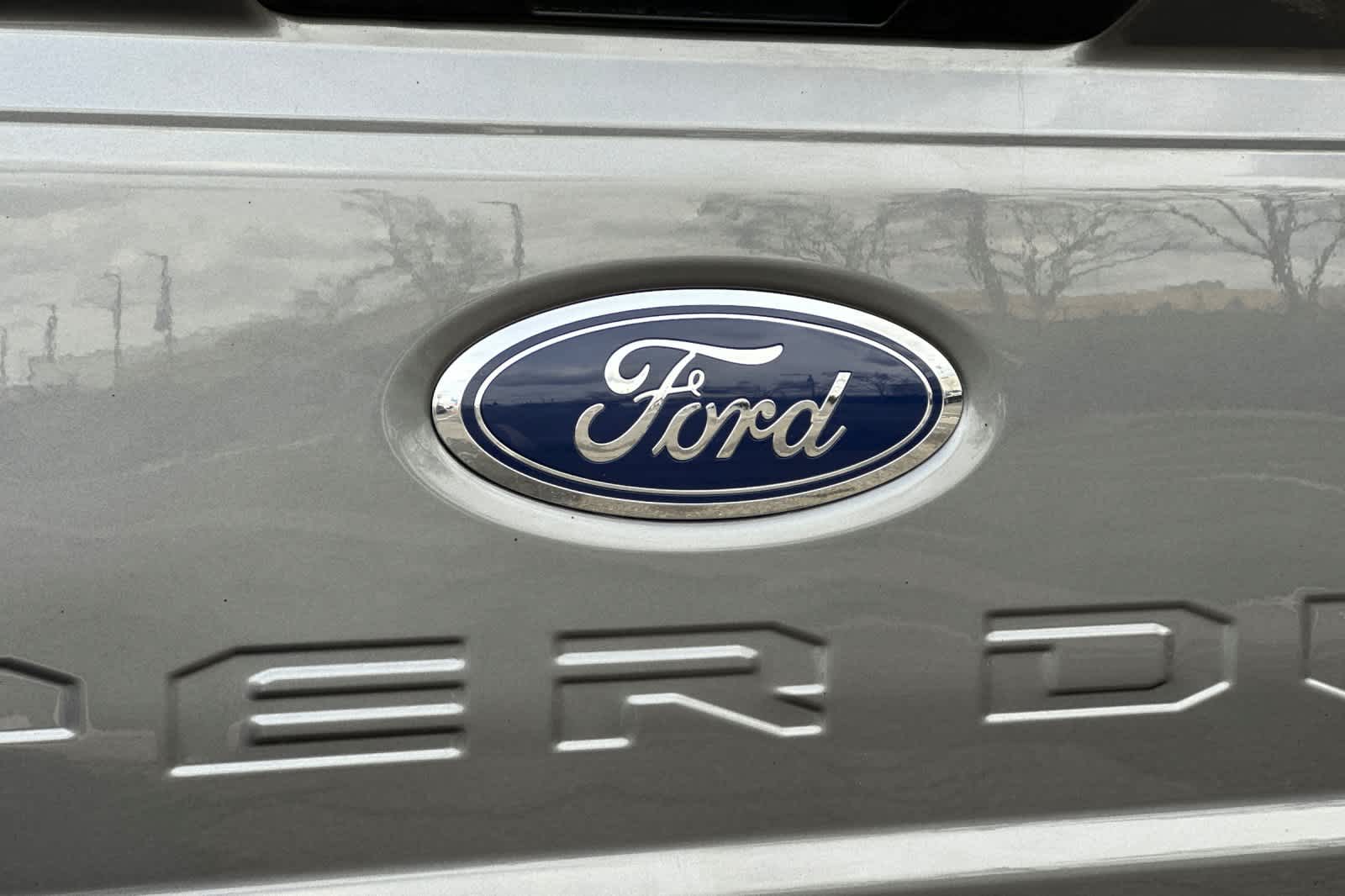 Thumbnail: 2025 Ford F-250 - 25