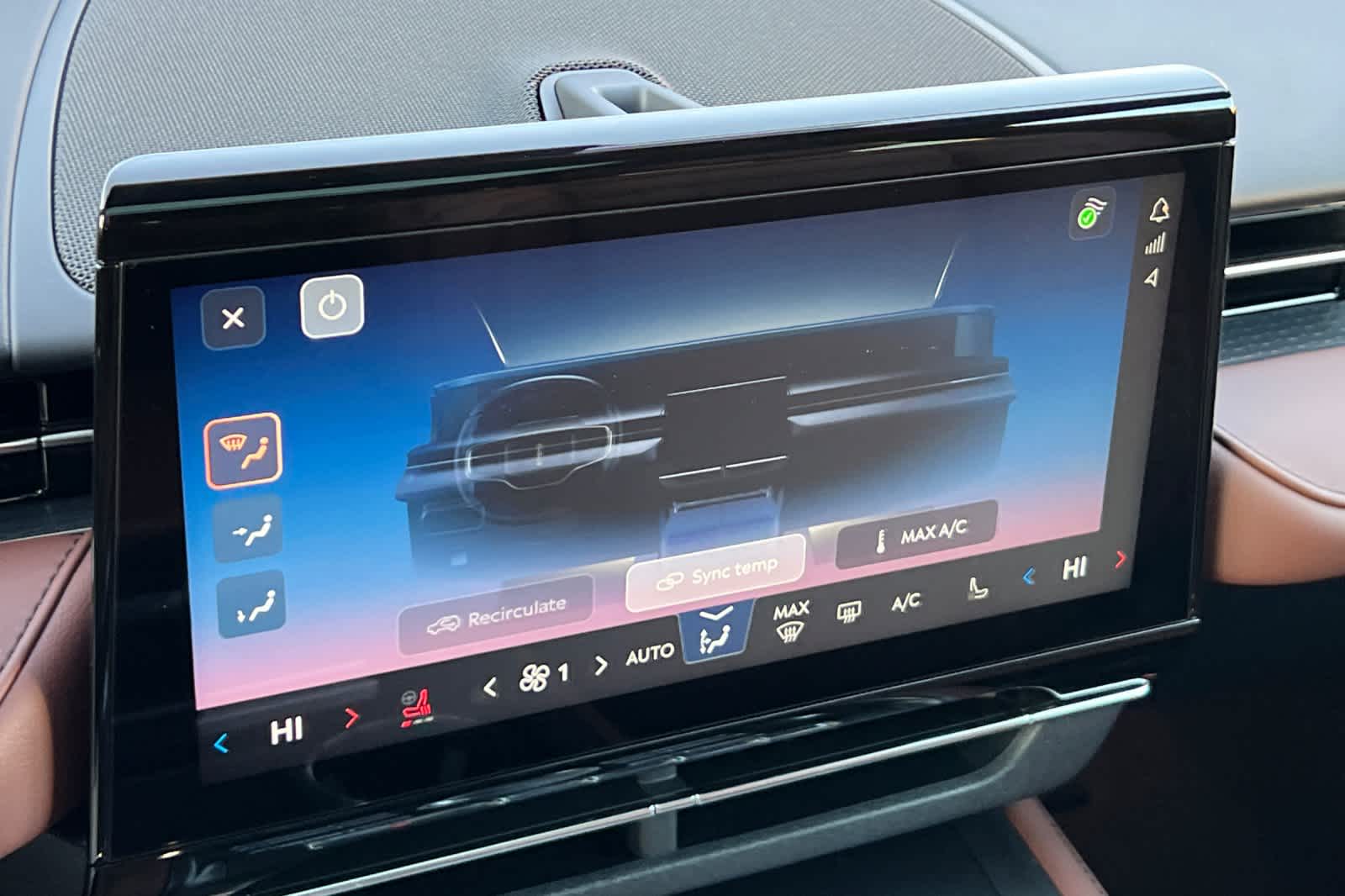 Thumbnail: 2026 Lincoln Nautilus - 22