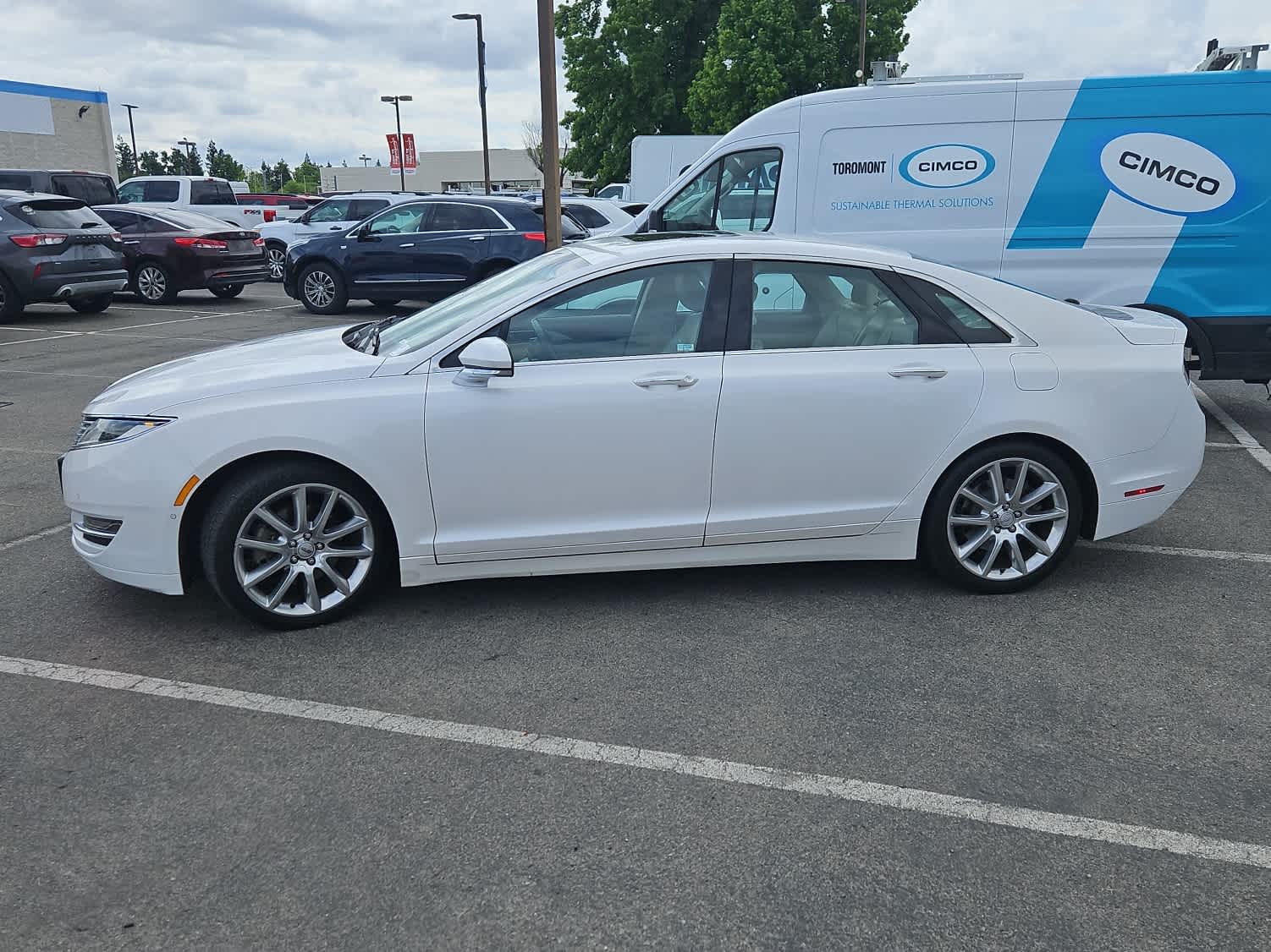 Thumbnail: 2016 Lincoln MKZ - 5