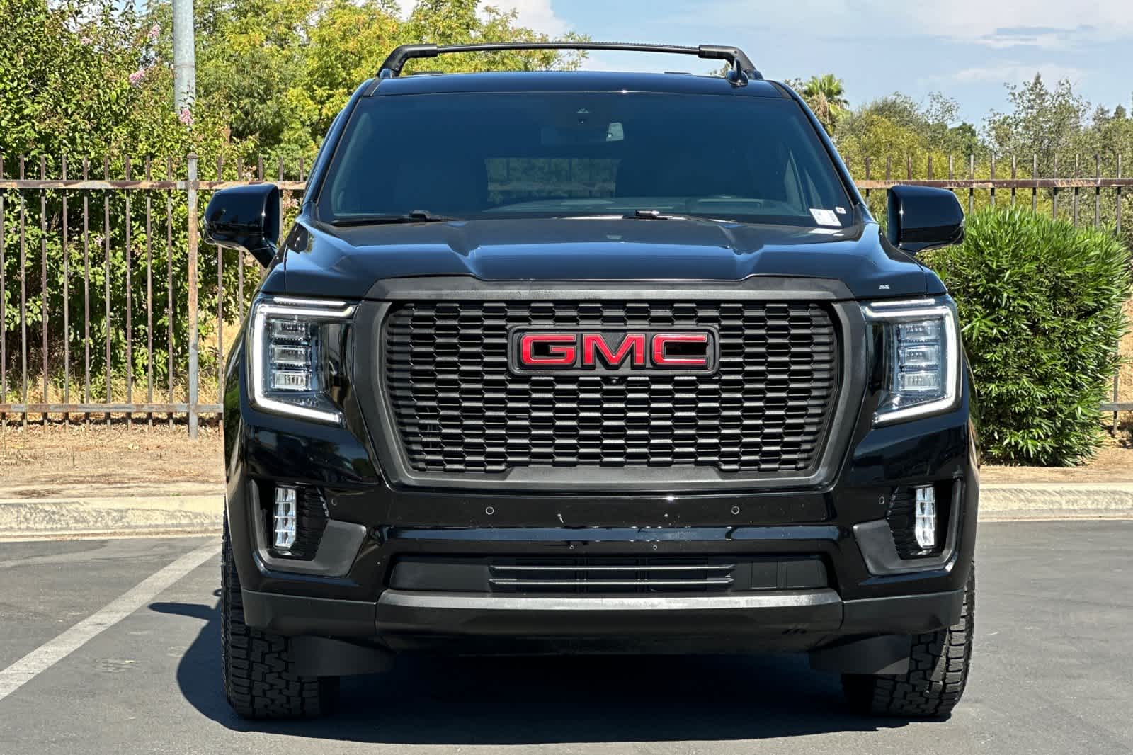 Thumbnail: 2023 GMC Yukon XL - 10