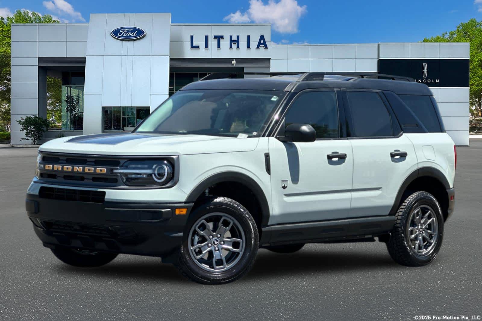 Thumbnail: 2022 Ford Bronco Sport - 1