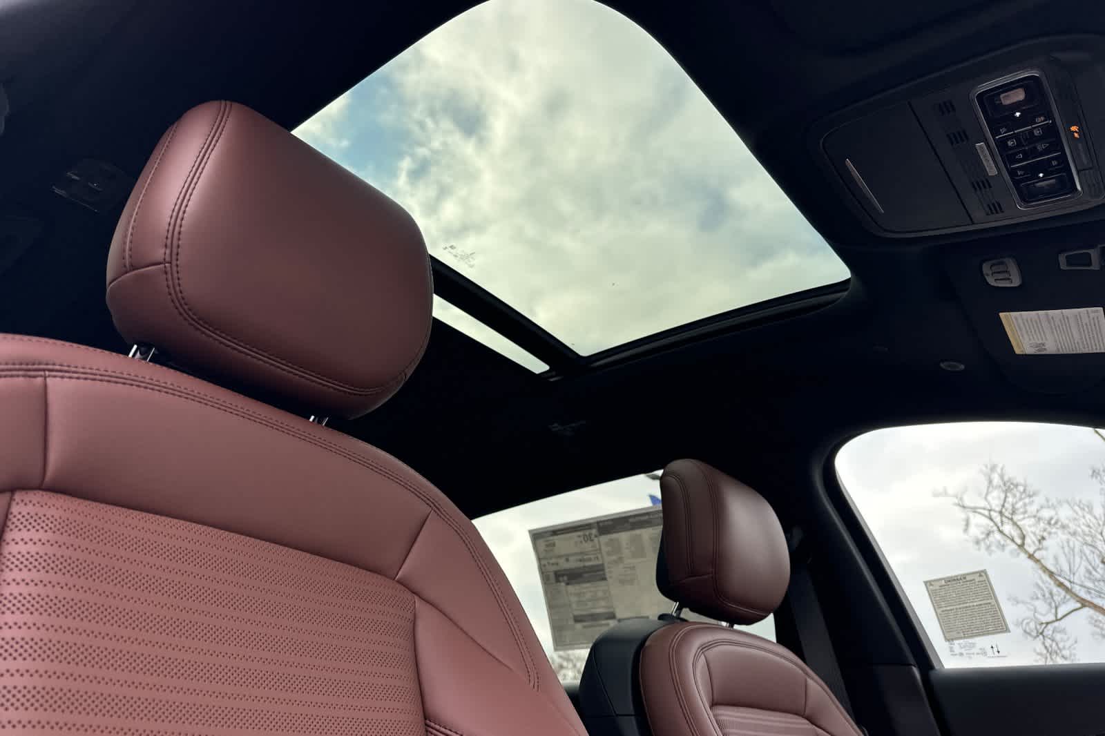 Thumbnail: 2026 Lincoln Nautilus - 18