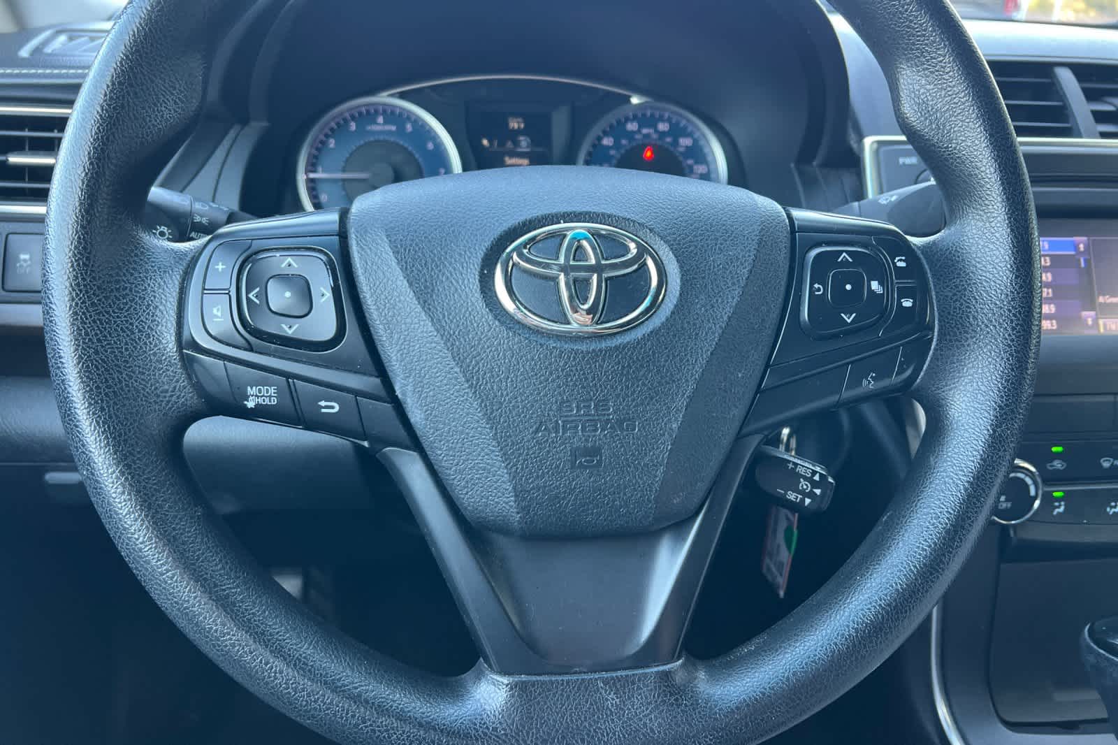 Thumbnail: 2017 Toyota Camry - 21