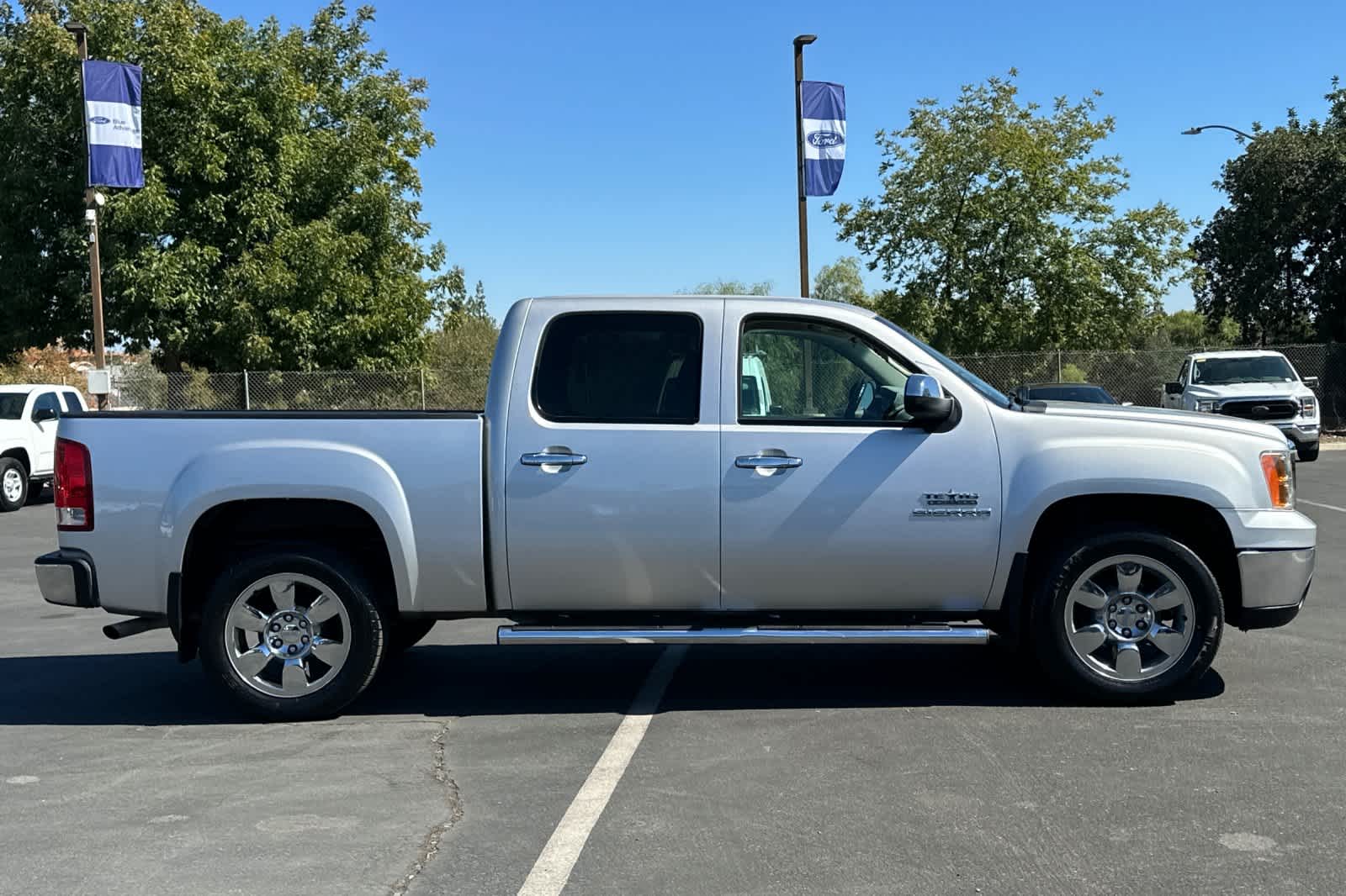 Thumbnail: 2011 GMC Sierra 1500 - 8