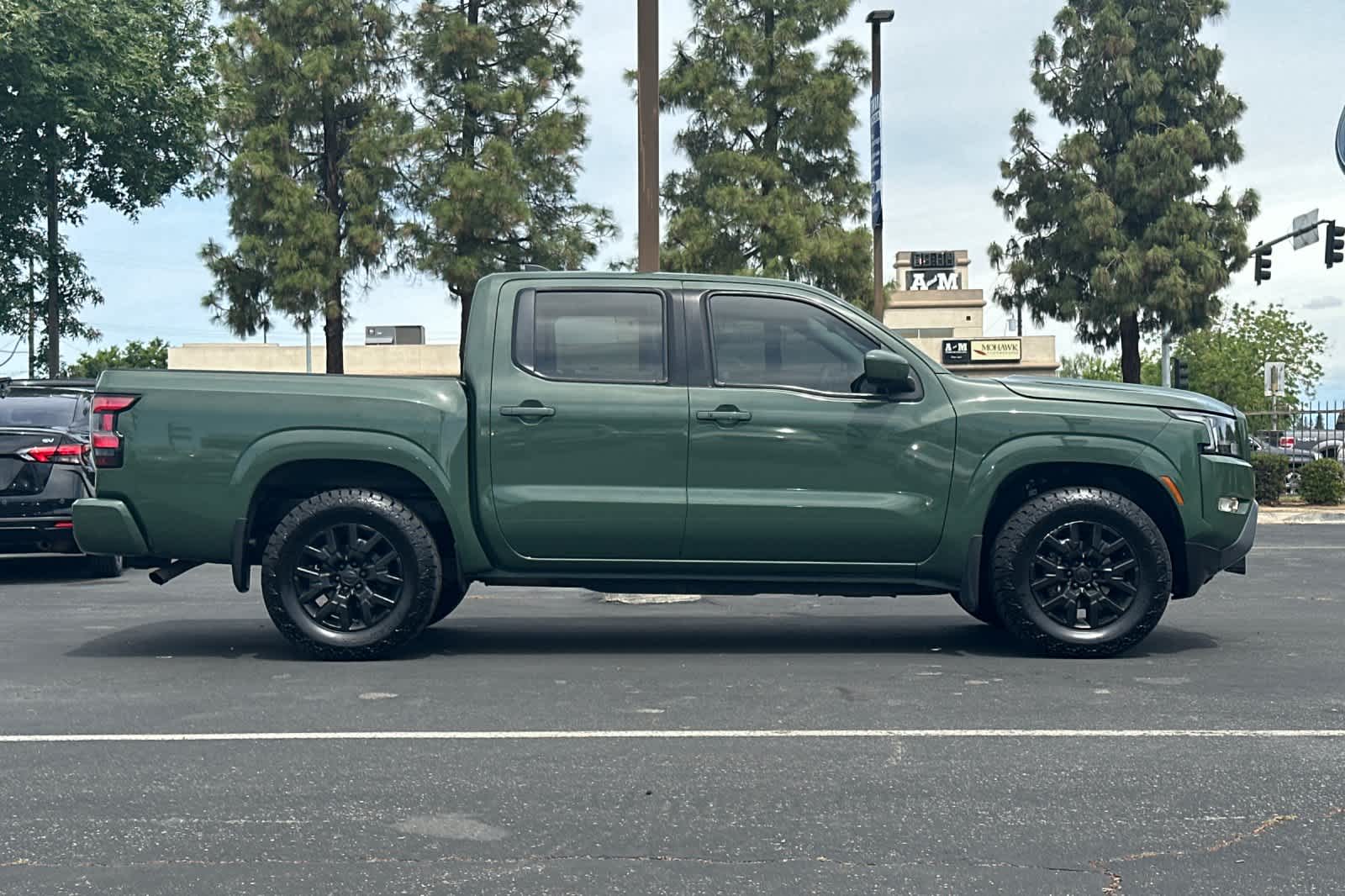 Thumbnail: 2022 Nissan Frontier - 8