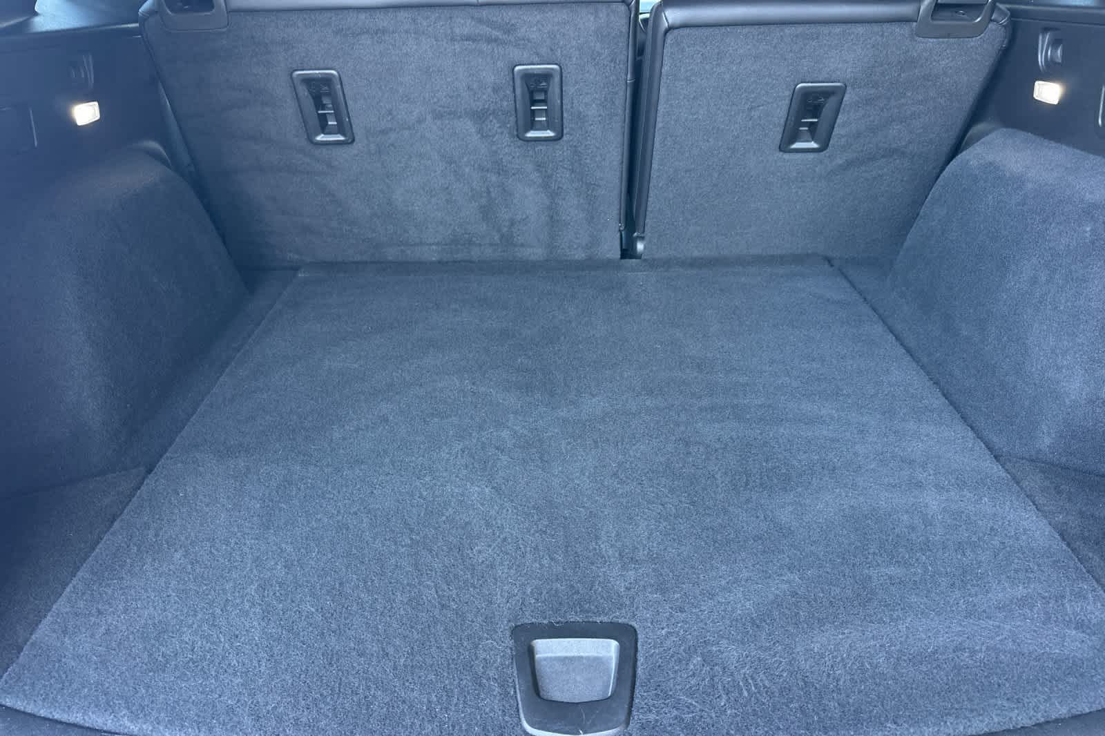 Thumbnail: 2021 Cadillac XT5 - 15