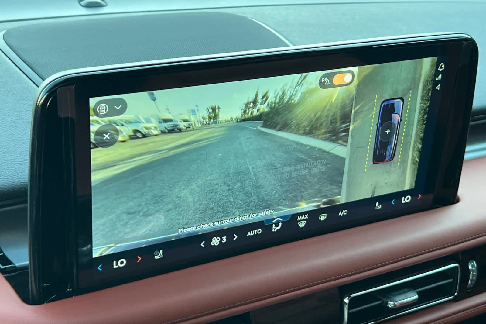 Thumbnail: 2025 Lincoln Aviator - 21