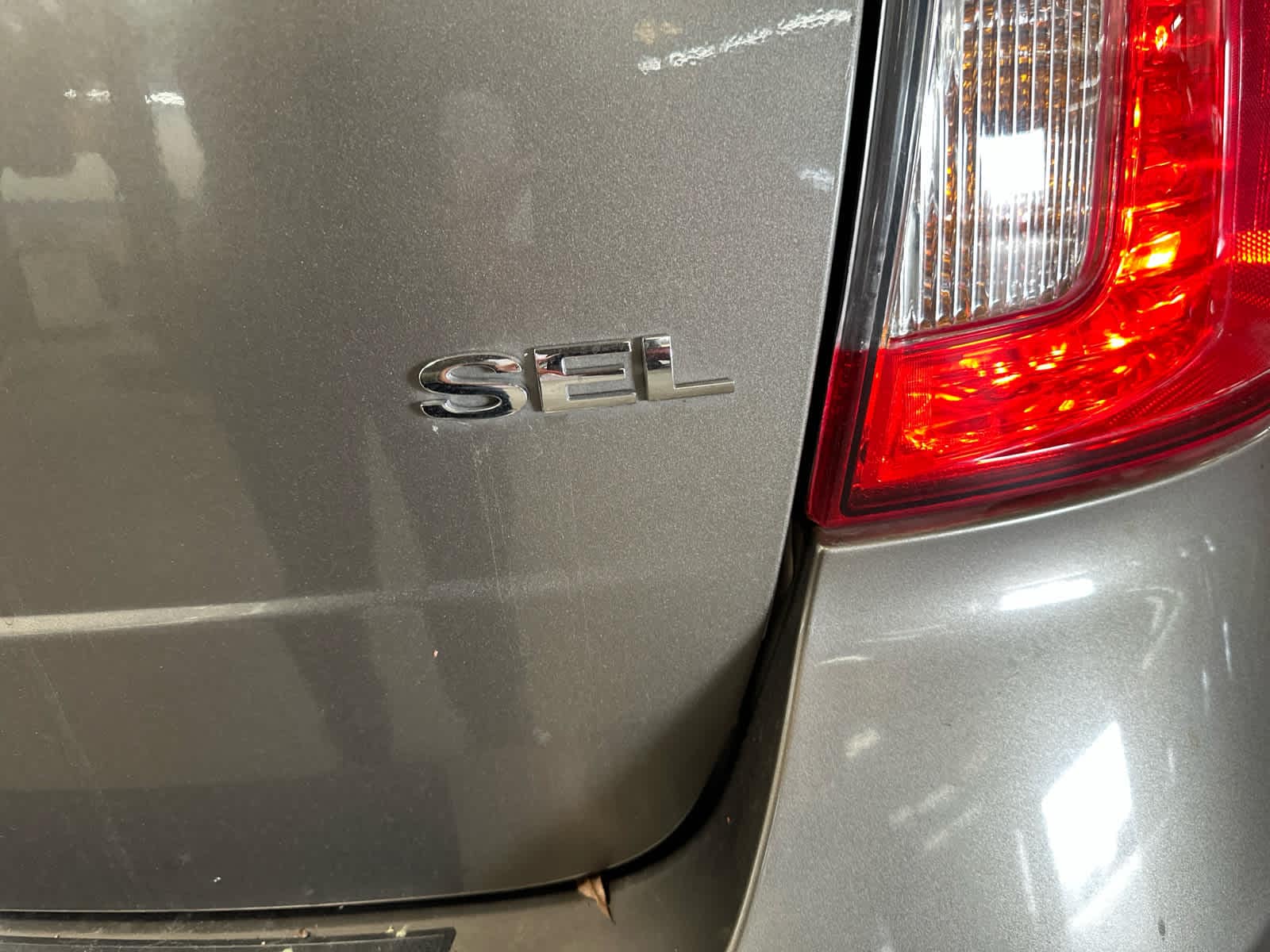 Thumbnail: 2013 Ford Edge - 23