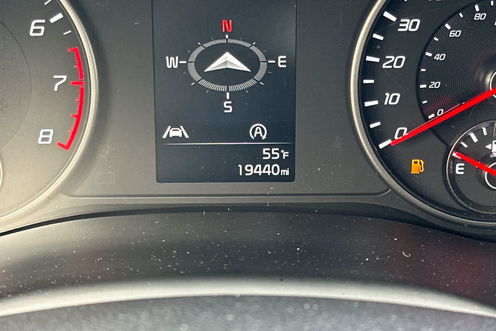 Thumbnail: 2023 Kia Stinger - 26