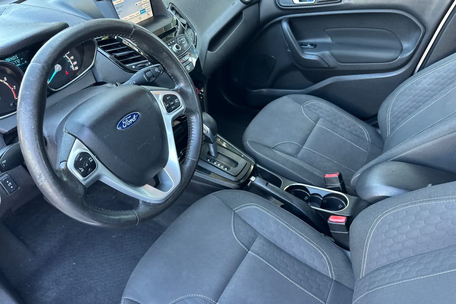 Thumbnail: 2016 Ford Fiesta - 11