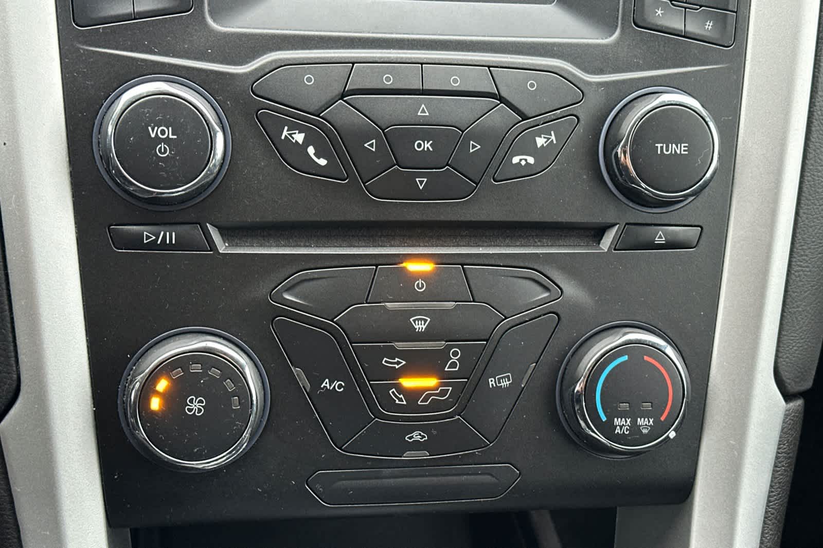 Thumbnail: 2015 Ford Fusion - 20