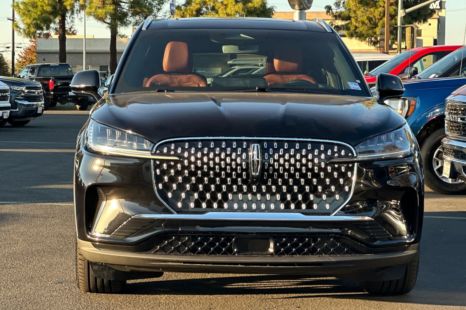 Thumbnail: 2025 Lincoln Aviator - 11