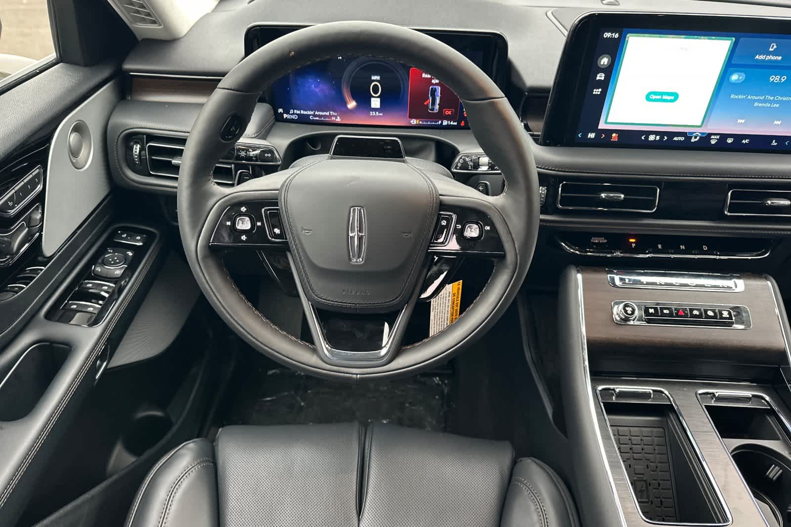 Thumbnail: 2026 Lincoln Aviator - 15