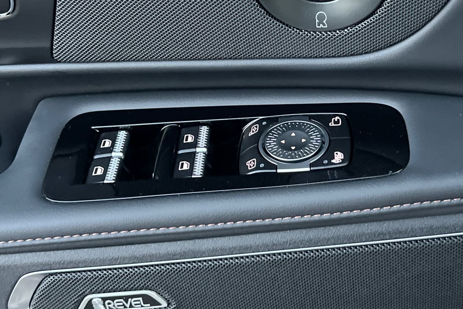 Thumbnail: 2026 Lincoln Nautilus - 14