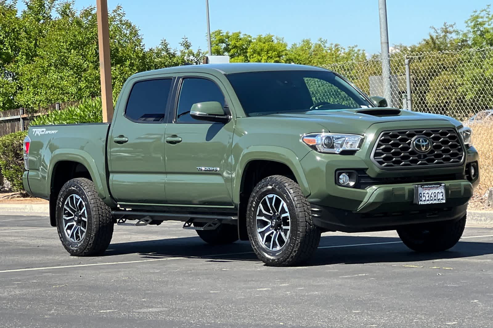 Thumbnail: 2021 Toyota Tacoma - 10