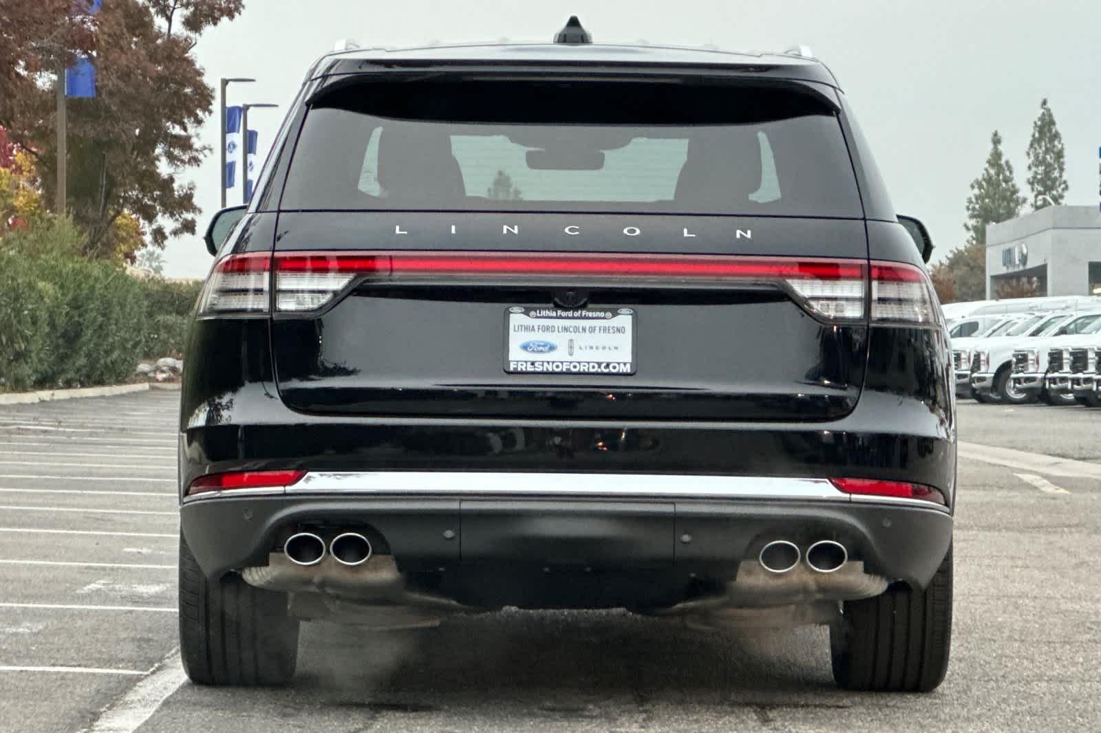 Thumbnail: 2026 Lincoln Aviator - 7