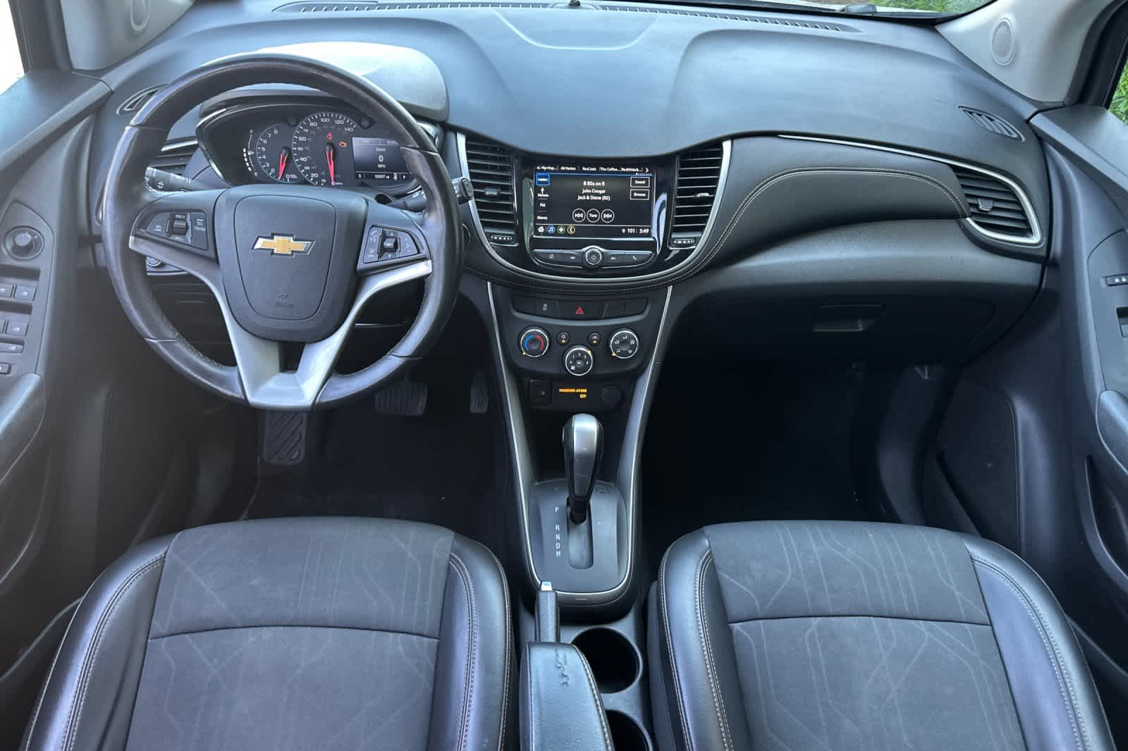 Thumbnail: 2018 Chevrolet Trax - 3